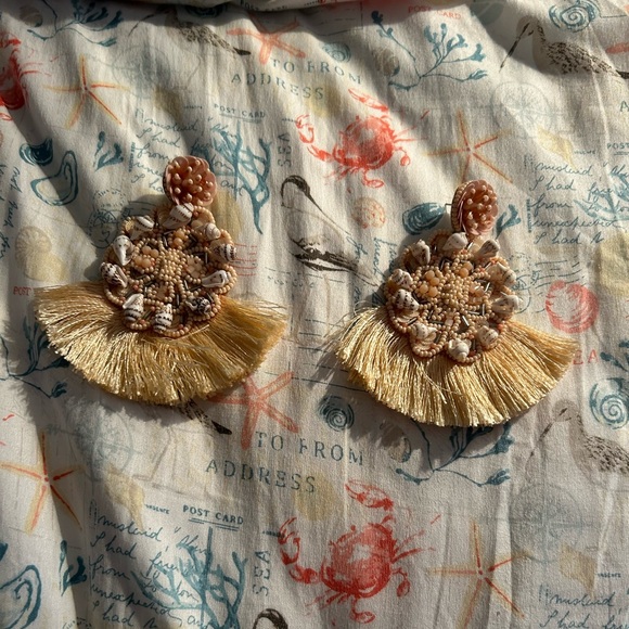 Fringe shell hanging earrings NEW - Picture 1 of 3
